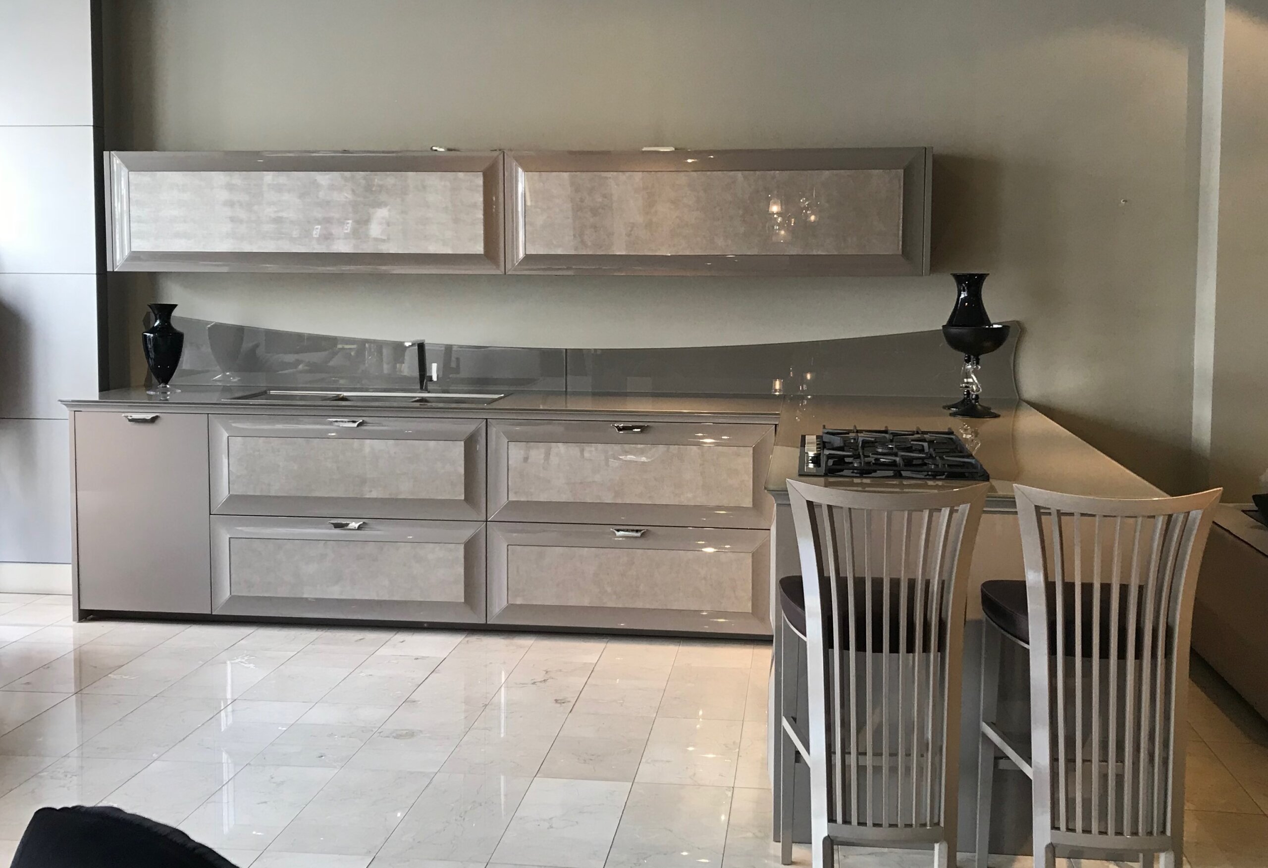 Κουζίνα Diamond λάκα με δέρμα 410x260 Casa Vogue - Image 2