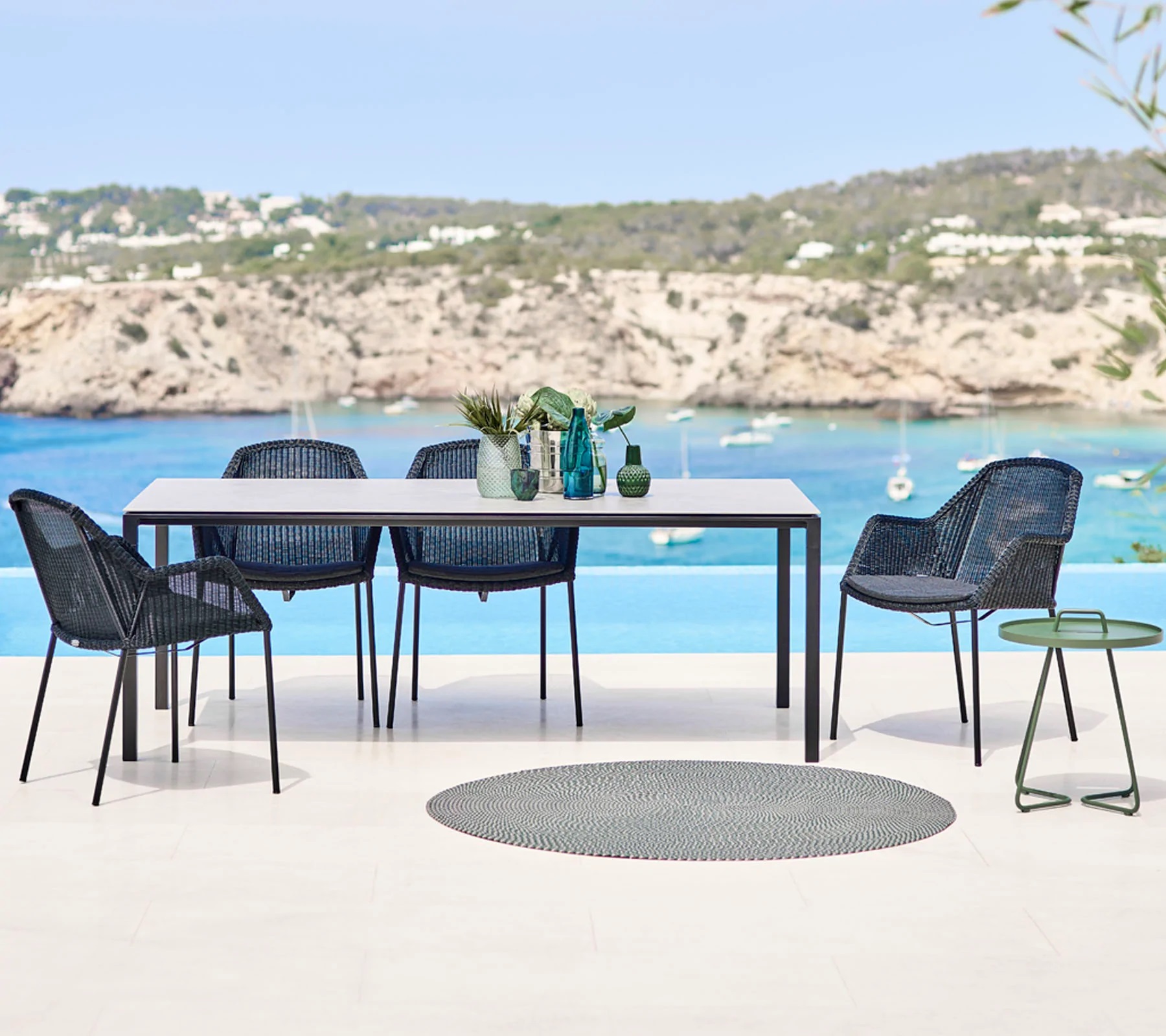 Pure Table από βάση σε λευκό αλουμίνιο και καπάκι σε τσιμέντο σε διάσταση 200x100x75cm - CaneLine - Image 6